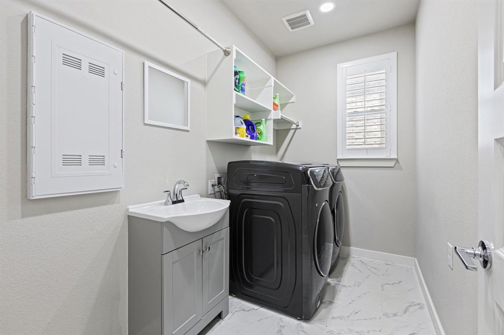 2012 Edgewater Street Celina, TX 75009 - Photo 23 of 31