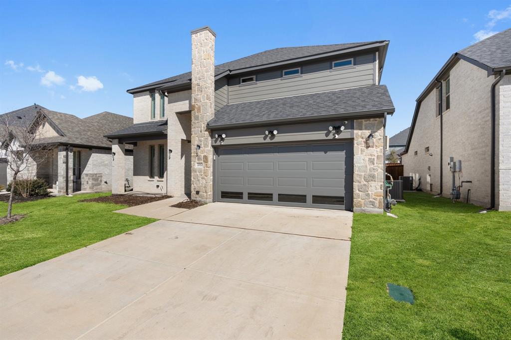 2012 Edgewater Street Celina, TX 75009 - Photo 3 of 31