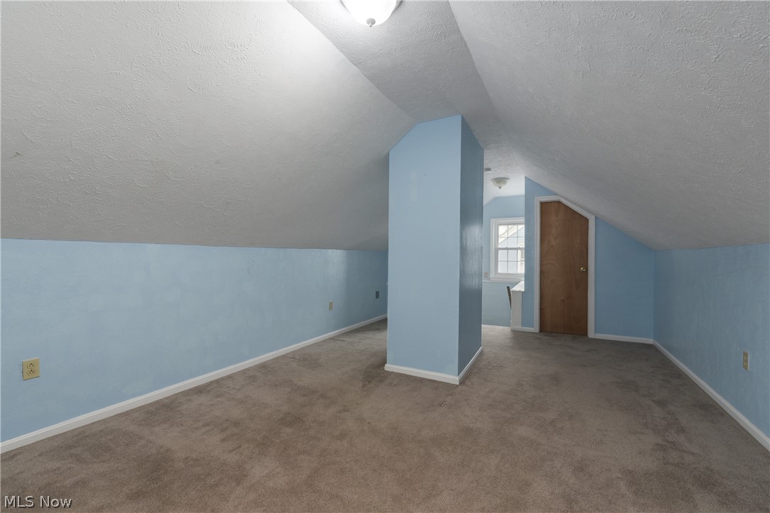 1148 Pennfield Road Cleveland, OH 44121 - Photo 28 of 32