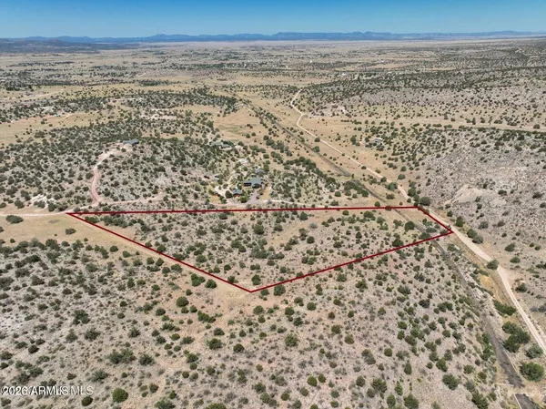 a view of a sky view