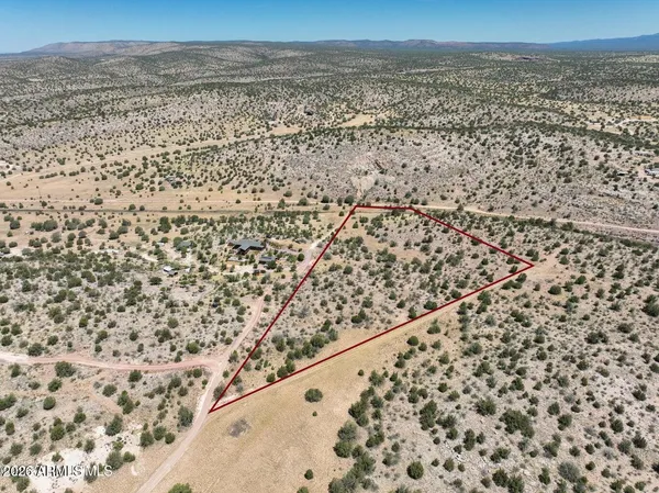 a view of a sky view