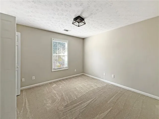 $2,300 | 3028 Express Lane Northeast, Buford, GA 30519