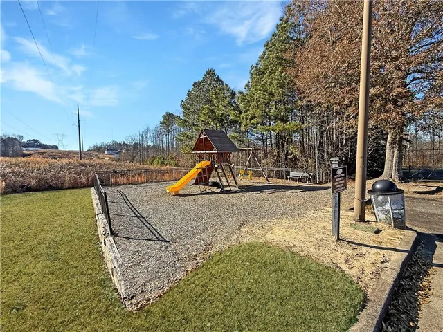 $2,300 | 3028 Express Lane Northeast, Buford, GA 30519