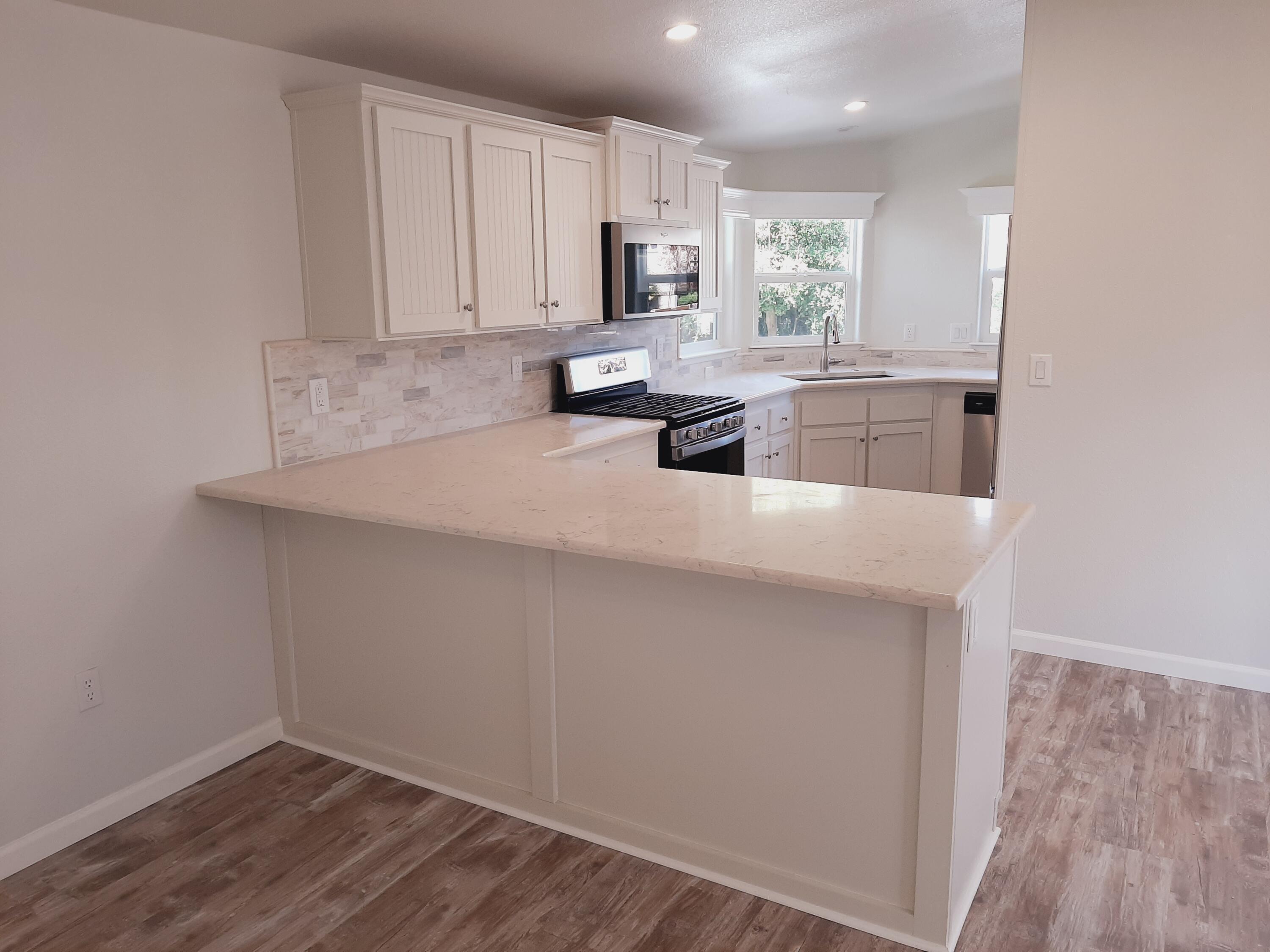 333 Old Mill Road, Unit 36 Santa Barbara, CA 93110 - Photo 7 of 19 Breakfast Bar