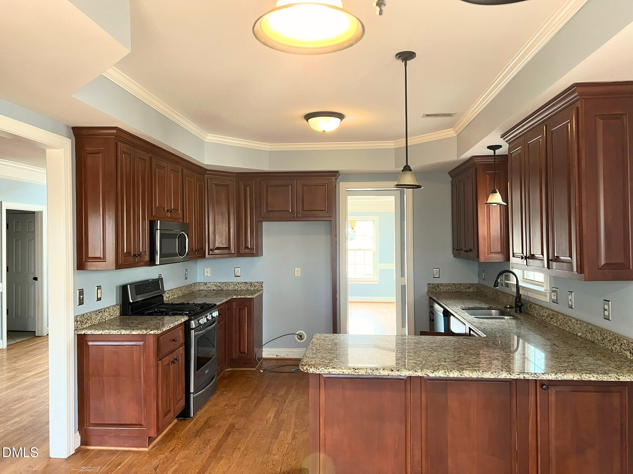 236 Fieldtrial Circle Garner, NC 27529 - Photo 3 of 31 Kichen