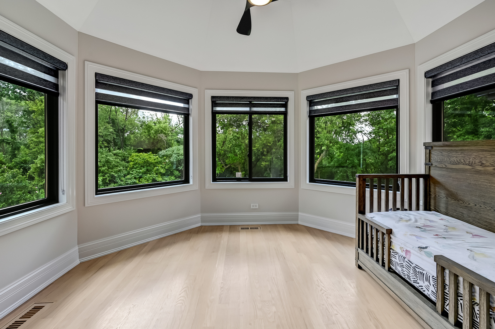 1813 Kelly Court Darien, IL 60561 - Photo 34 of 56 a view of an empty room with a window