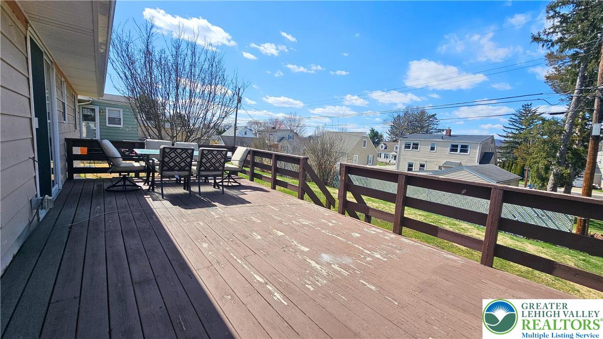 875 Poplar Road Hellertown, PA 18055 - Photo 26 of 33