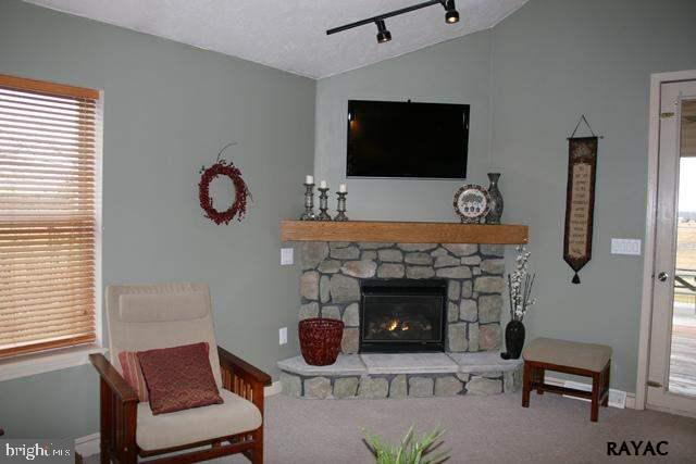 5144 Robin Road Dover, PA 17315 - Photo 8 of 29 Gallery Image 8