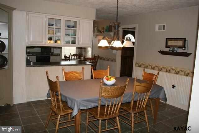 5144 Robin Road Dover, PA 17315 - Photo 10 of 29 Gallery Image 10
