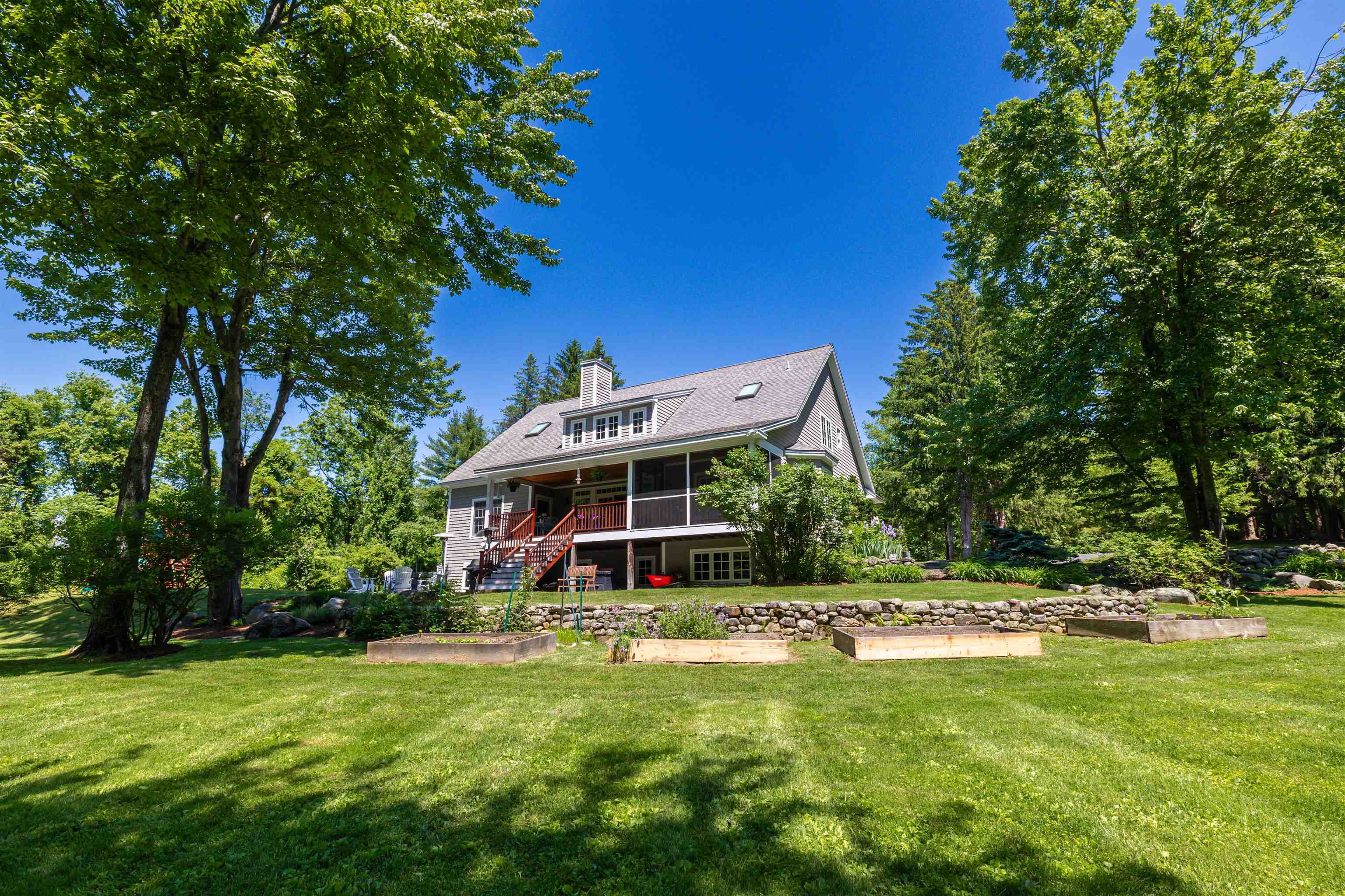 8 Coventry Road Concord, NH 03301 - Photo 2 of 40