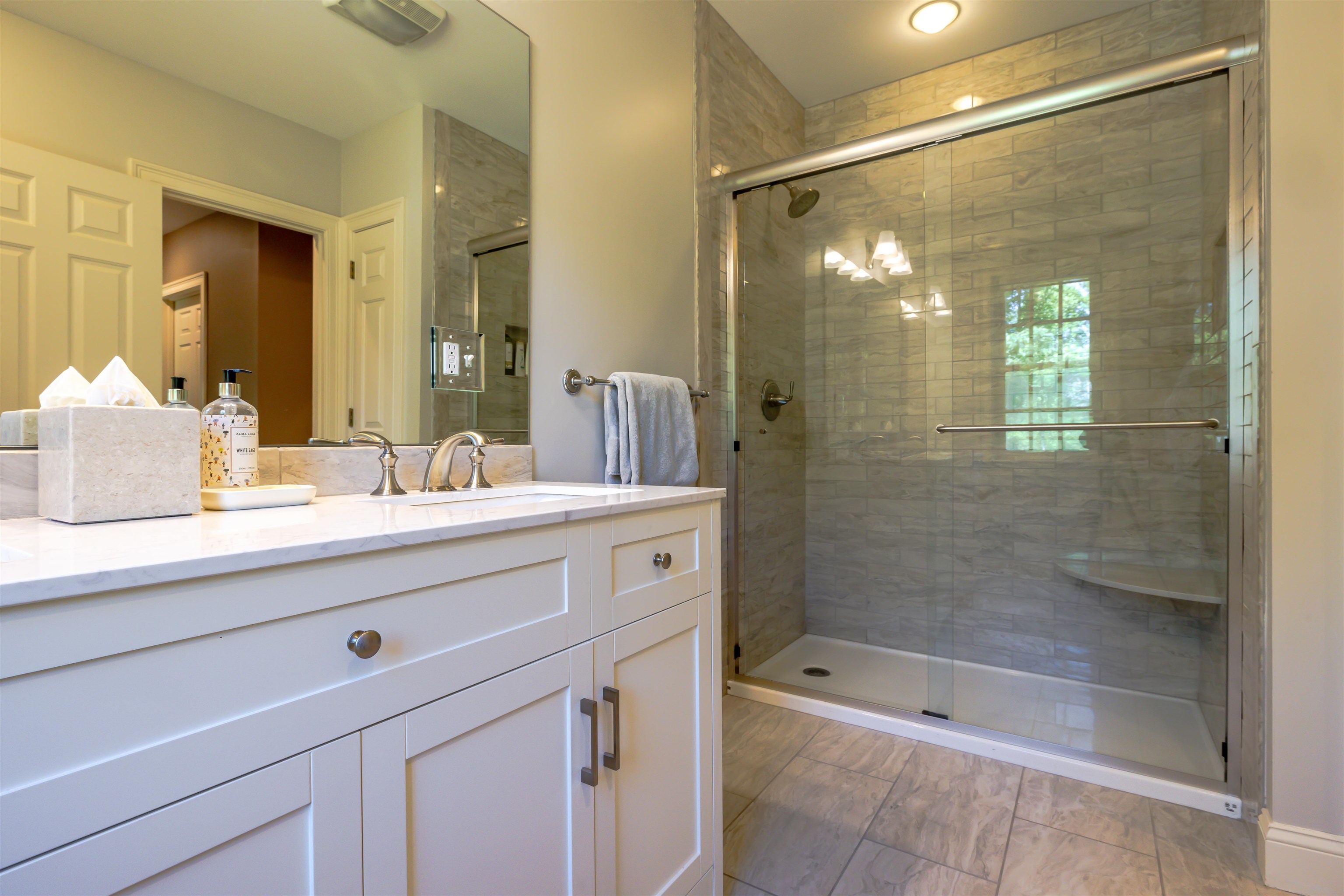 8 Coventry Road Concord, NH 03301 - Photo 8 of 40