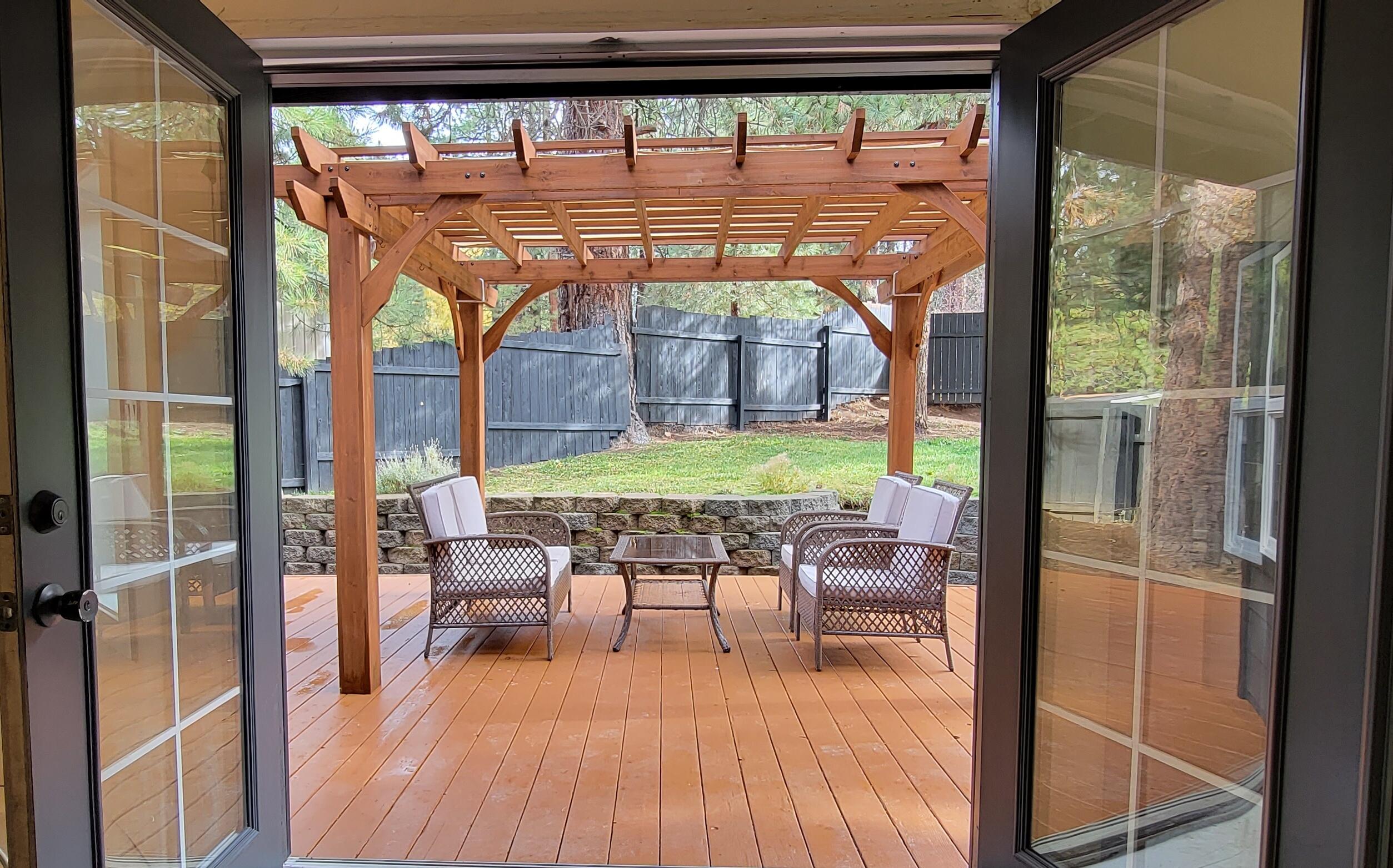 19263 Indian Summer Road Bend, OR 97702 - Photo 17 of 32 Inside view of deck