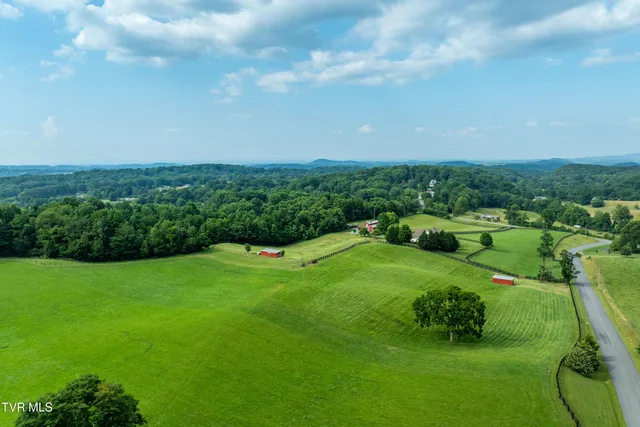 $2,390,000 | 2294 Dry Creek Road, Johnson City, TN 37604