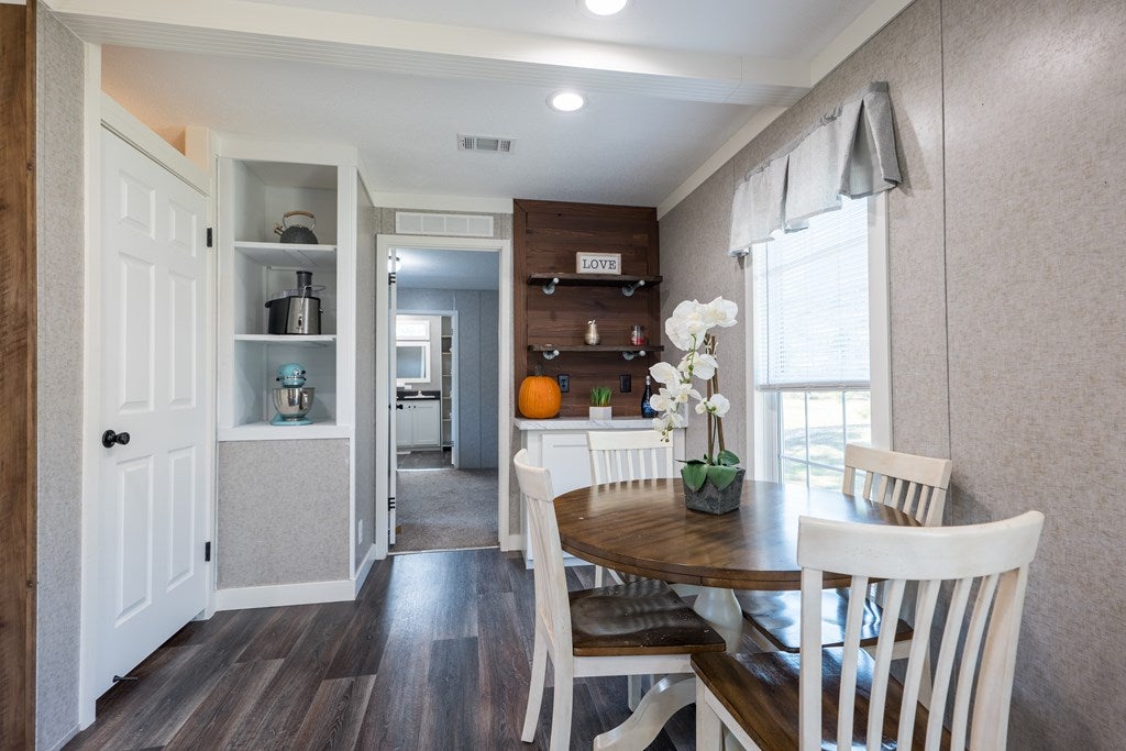 859 Old Coffee Road Hahira, GA 31632 - Photo 15 of 35 Gallery Image 15