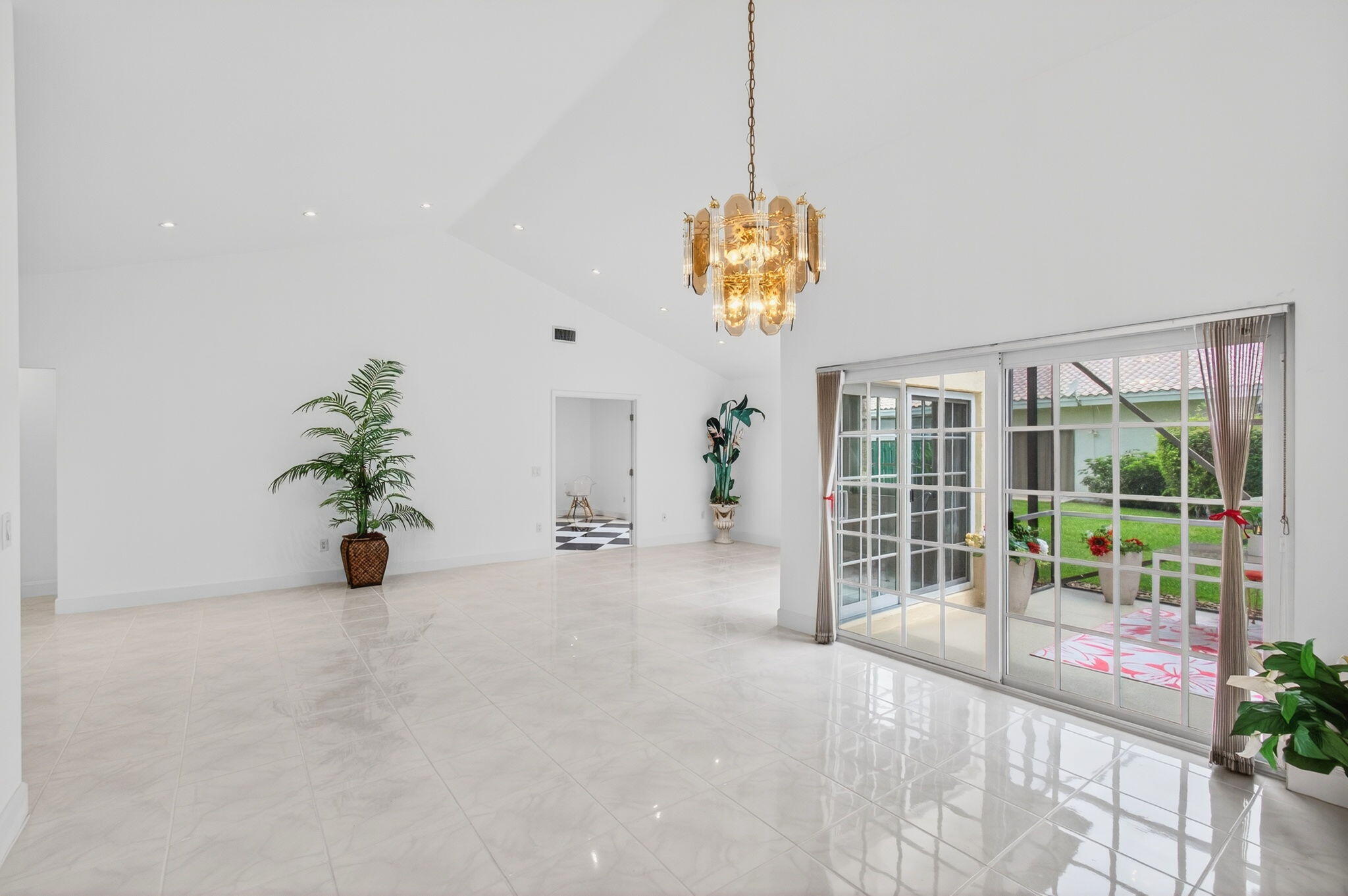 6105 Via Laguna Lane Boca Raton, FL 33433 - Photo 11 of 75 6105 VIA LAGUNA LN, 3/2/ CORNER VILLA