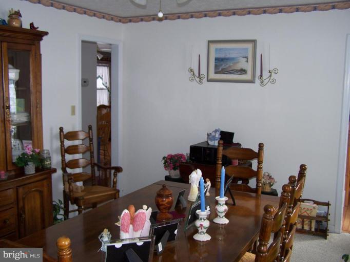 579 Leeds Road Elkton, MD 21921 - Photo 7 of 11 Dining Room