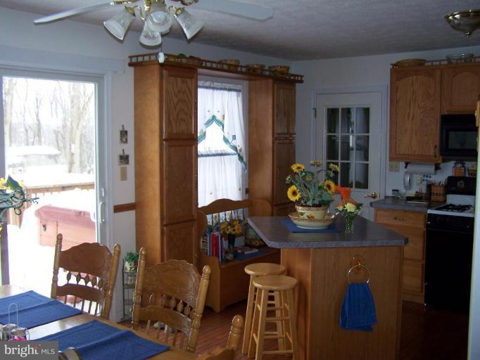 579 Leeds Road Elkton, MD 21921 - Photo 8 of 11 Kitchen