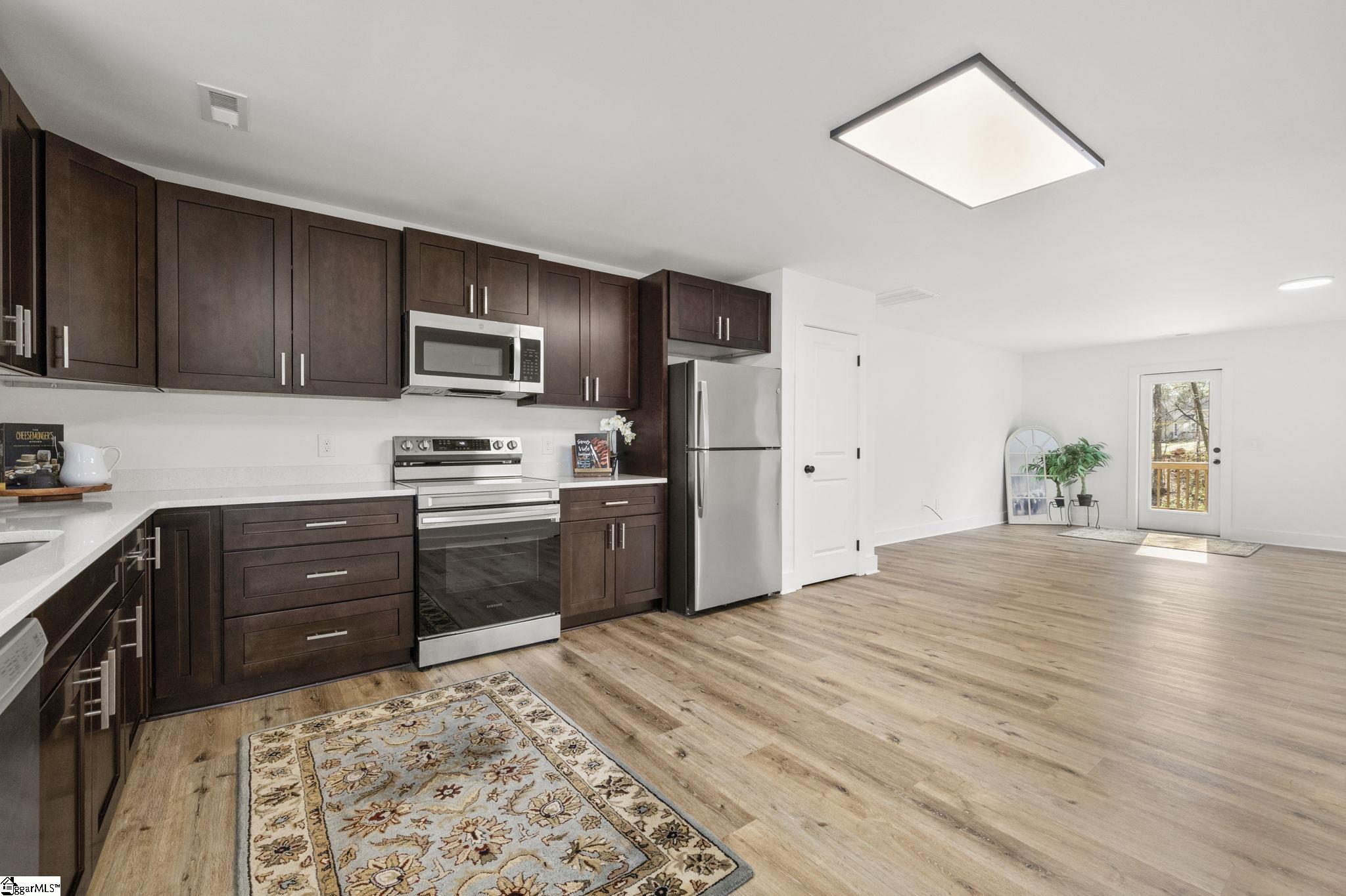 7 Robin Hood Road Taylors, SC 29687 - Photo 2 of 29