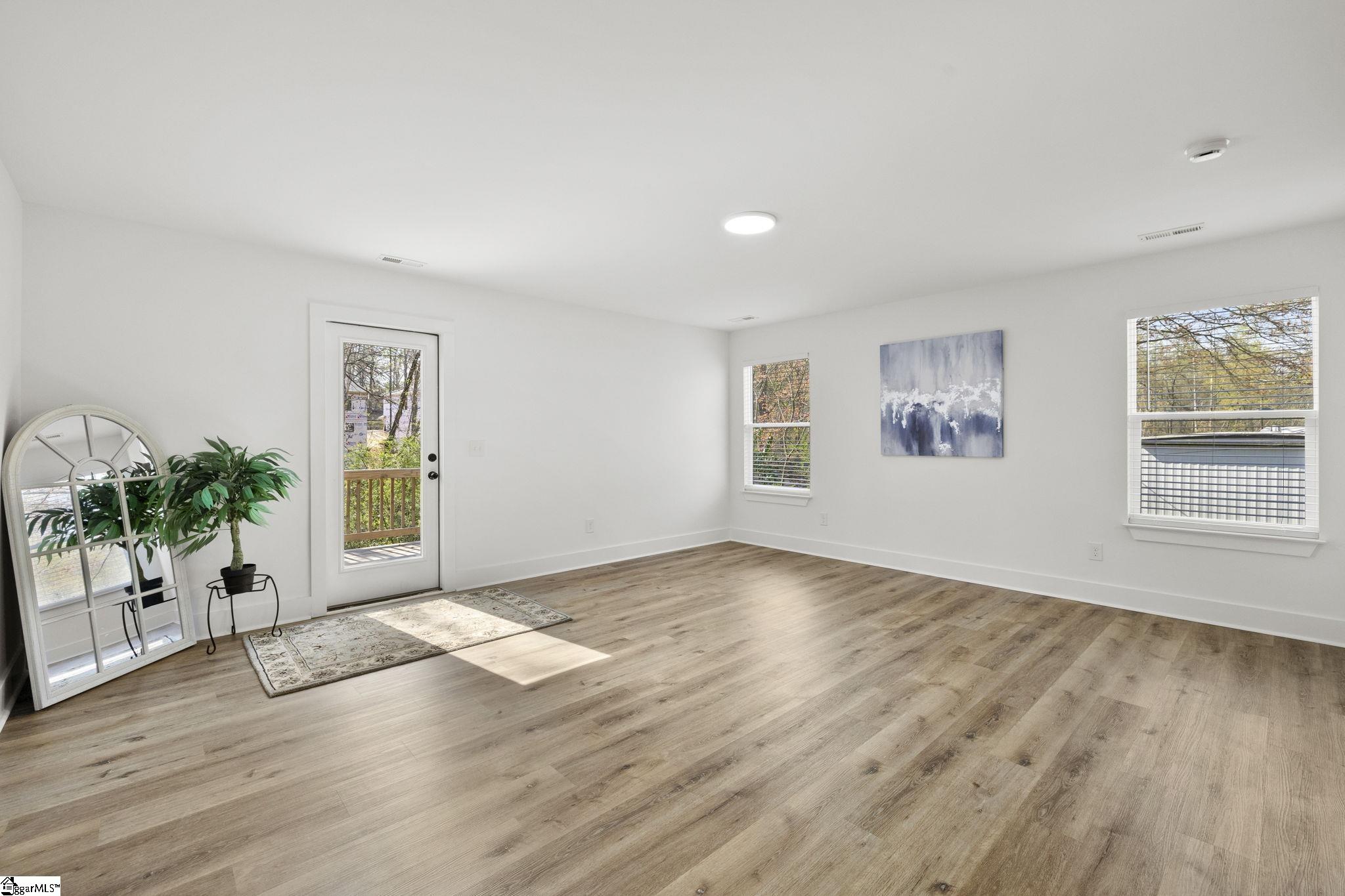 7 Robin Hood Road Taylors, SC 29687 - Photo 9 of 29