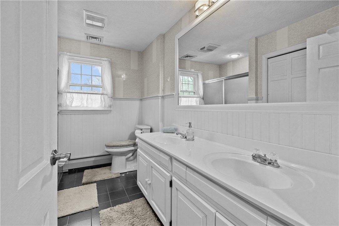 831 Crandall Road Tiverton, RI 02878 - Photo 35 of 50 Full Guest Bath