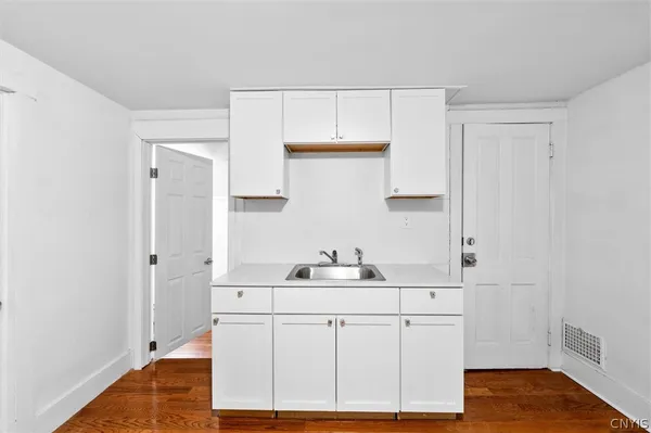 $1,850 | 104 Kincaid Avenue, Syracuse, NY 13204