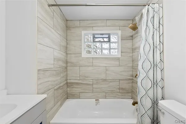 $1,850 | 104 Kincaid Avenue, Syracuse, NY 13204