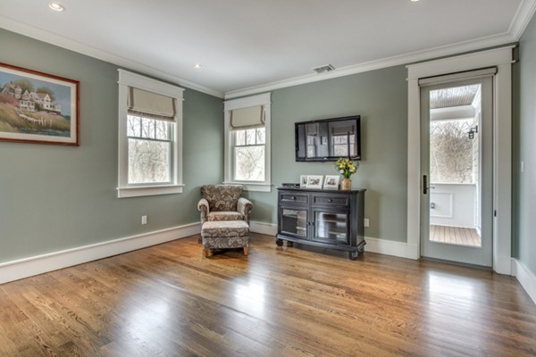 60 Sunset Road Winchester, MA 01890 - Photo 18 of 27