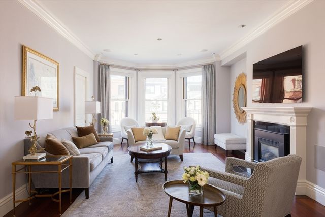 $4,275,000 | 392 Marlborough Street, Unit 3, Boston, MA 02115