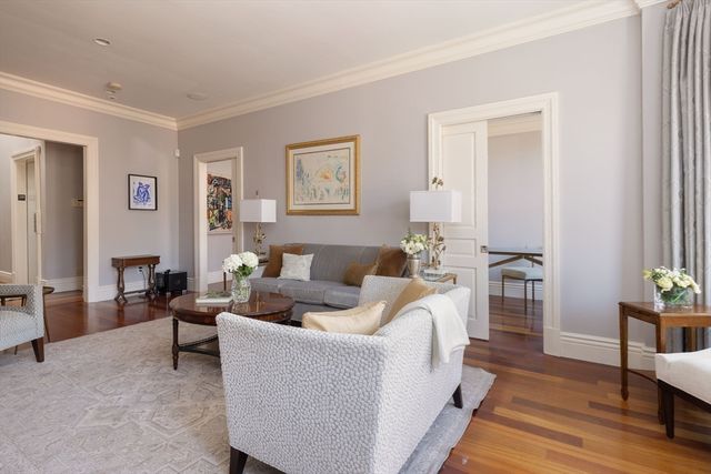 $4,275,000 | 392 Marlborough Street, Unit 3, Boston, MA 02115