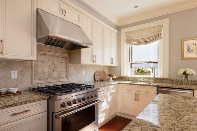 $4,275,000 | 392 Marlborough Street, Unit 3, Boston, MA 02115