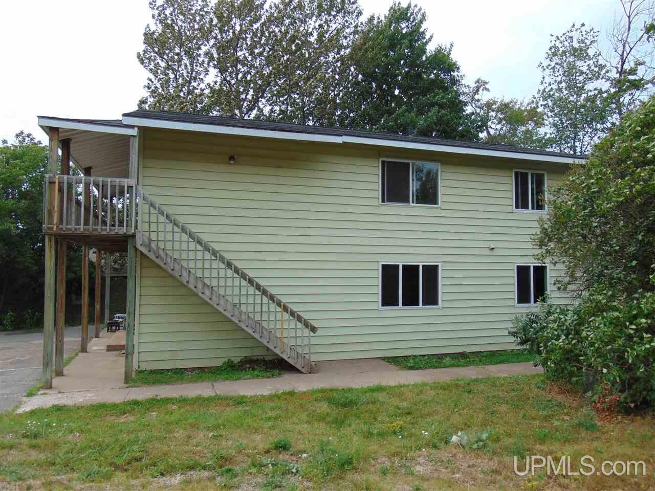 1064 West Ridge Street, Unit 4 Marquette, MI 49855 - Photo 2 of 11 Gallery Image 2