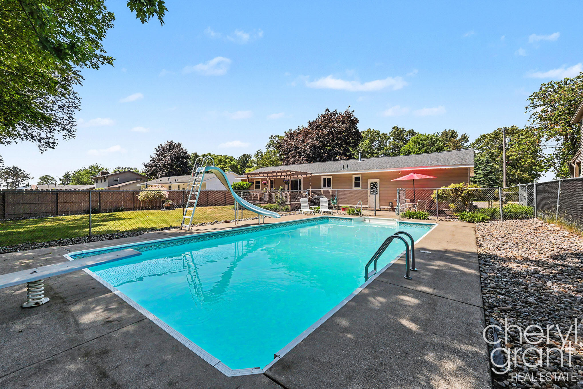 15888 Vinecrest Street Spring Lake, MI 49456 - Photo 31 of 39 Pool