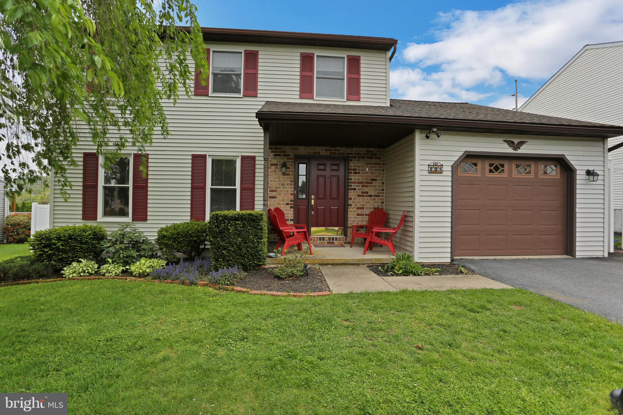 806 Blue Gate Lane Sinking Spring, PA 19608 - Photo 1 of 26 Exterior front