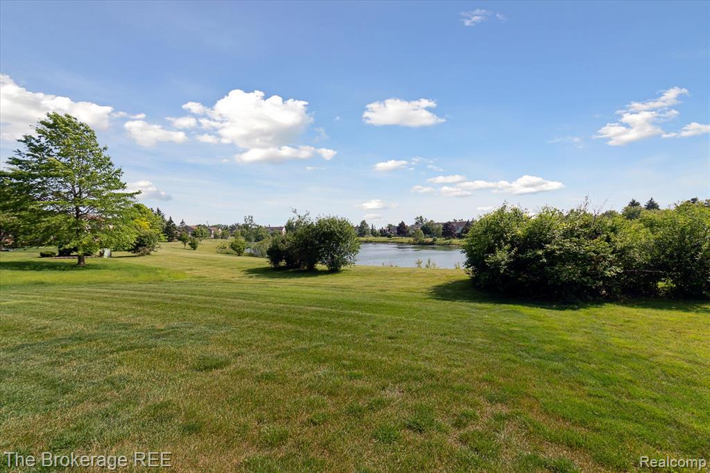 4104 Pond Run Canton, MI 48188 - Photo 7 of 50 Gallery Image 7