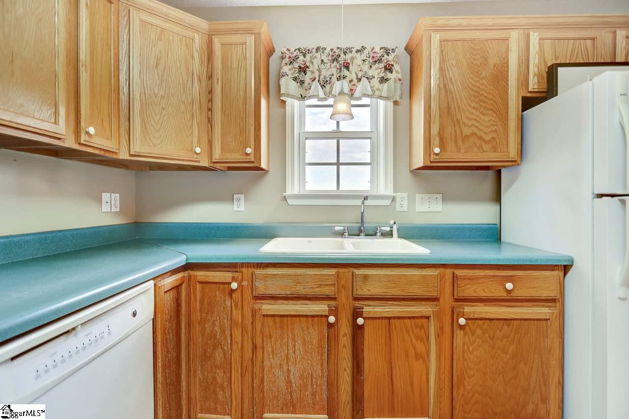 21 Trumpeter Lane Simpsonville, SC 29680 - Photo 13 of 32 Gallery Image 13