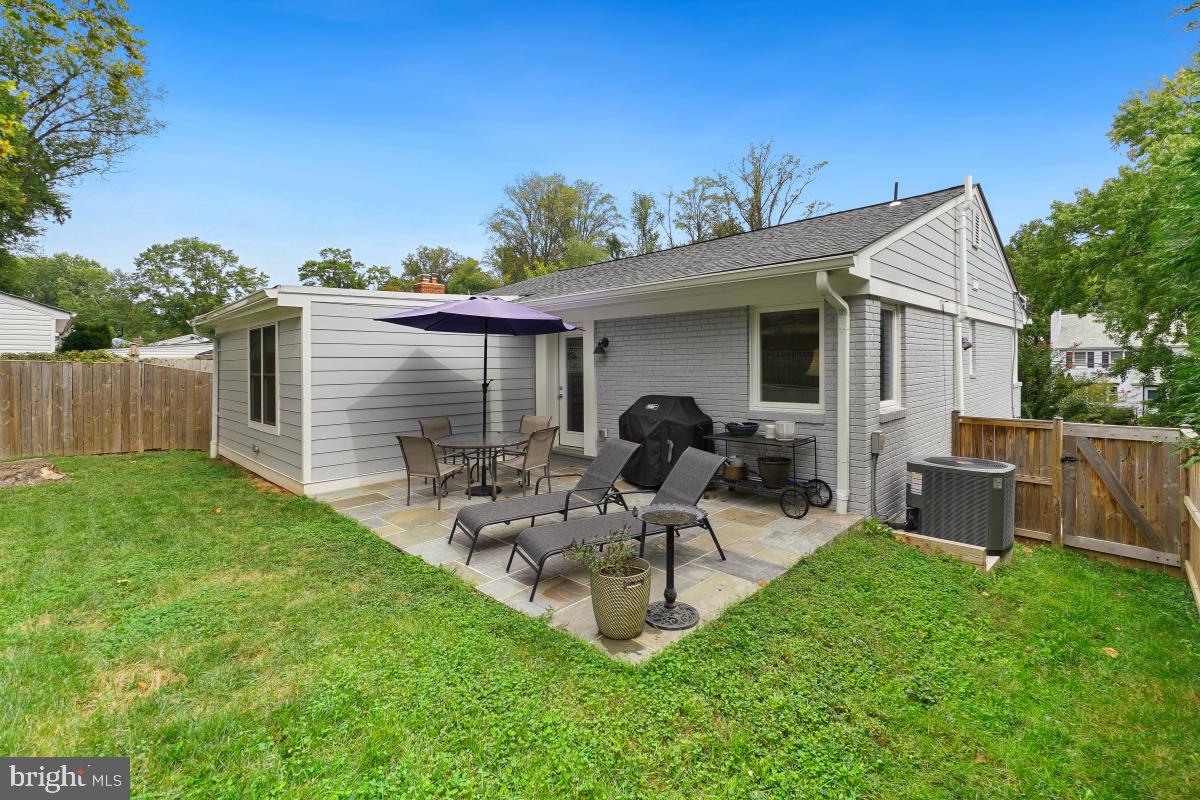 8706 Sundale Drive Silver Spring, MD 20910 - Photo 28 of 32