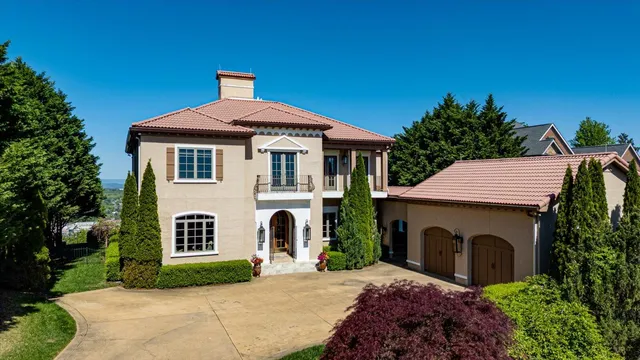 $1,085,000 | 2295 Heavenly View, Ooltewah, TN 37363