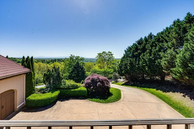 $1,085,000 | 2295 Heavenly View, Ooltewah, TN 37363