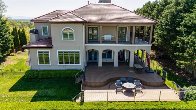 $1,085,000 | 2295 Heavenly View, Ooltewah, TN 37363