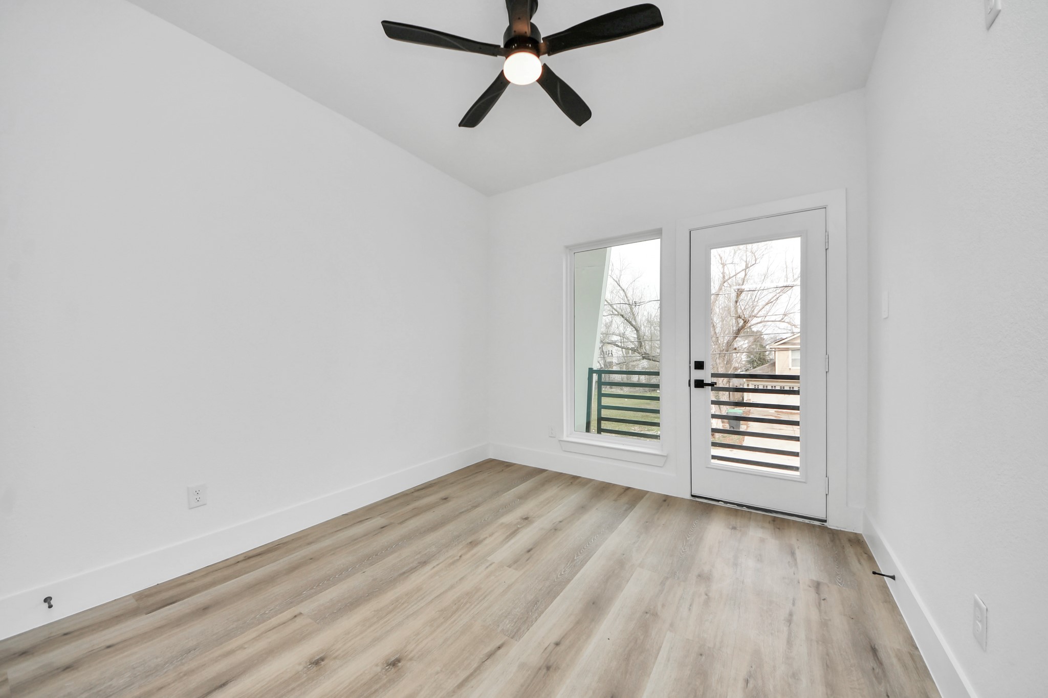 3524 Rebecca Street Houston, TX 77021 - Photo 33 of 46 bedroom #2