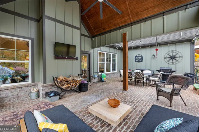 $789,900 | 101 Trent Jones Circle, Meansville, GA 30256