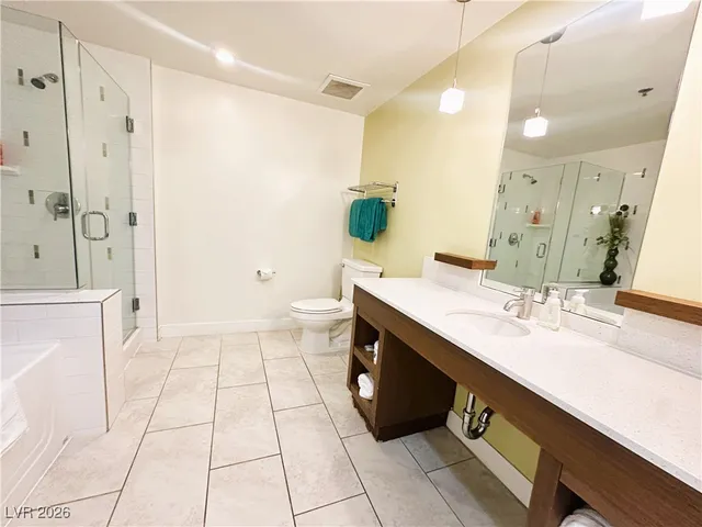 $1,400 | 29 Montelago Boulevard, Unit 241, Henderson, NV 89011
