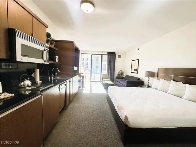 $1,400 | 29 Montelago Boulevard, Unit 241, Henderson, NV 89011