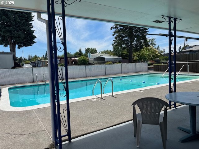 16901 Southeast Division Street, Unit 50 Portland, OR 97236 - Photo 23 of 25 Swimming Pool