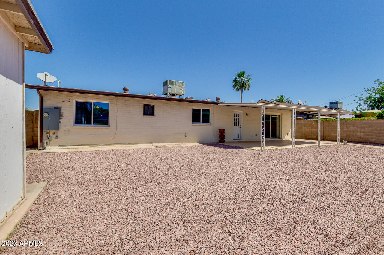 1623 East Del Rio Drive Tempe, AZ 85282 - Photo 39 of 42 1623 E DEL RIO DR
