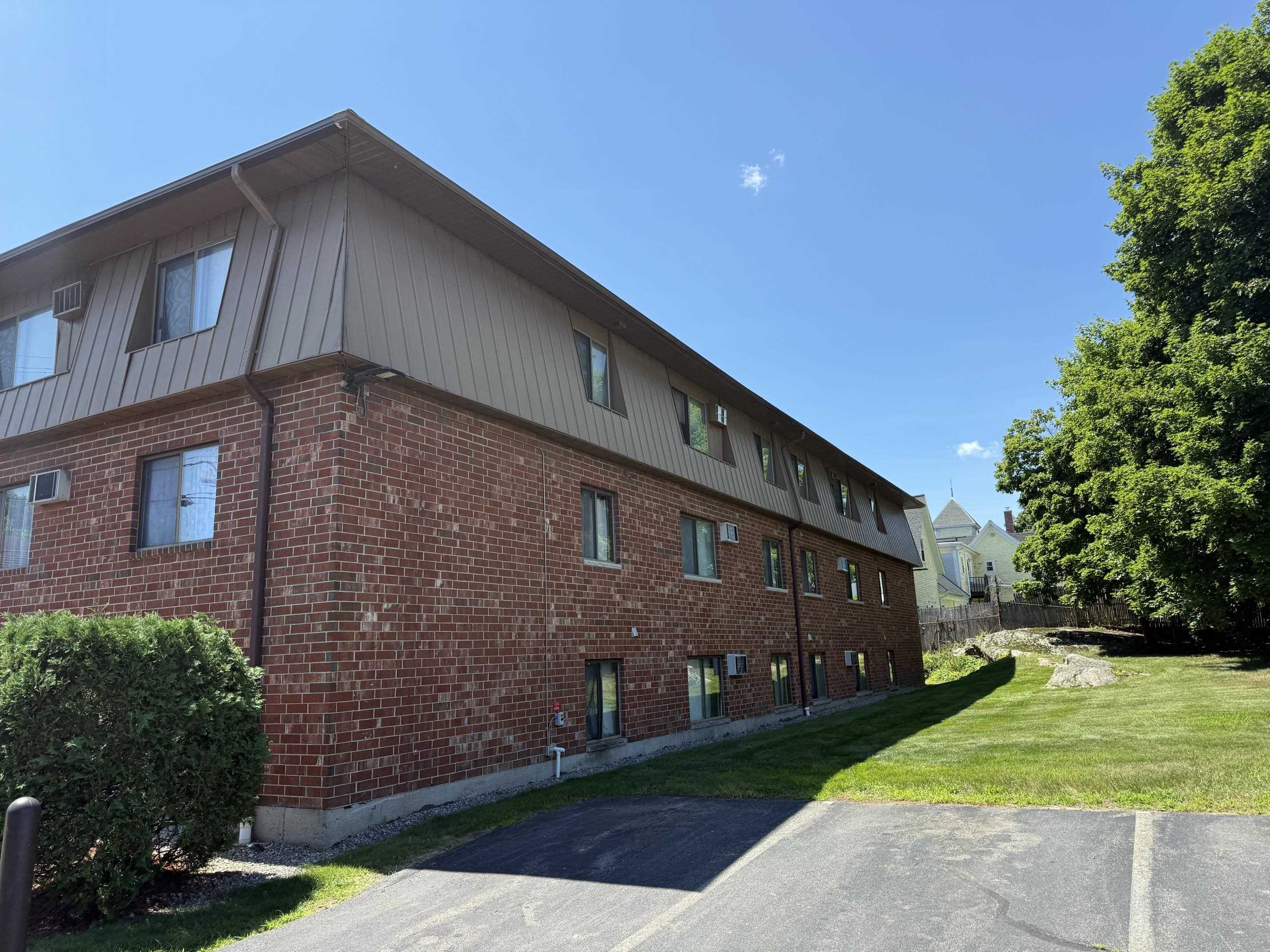 45 Log Street, Unit 1H Manchester, NH 03102 - Photo 3 of 5