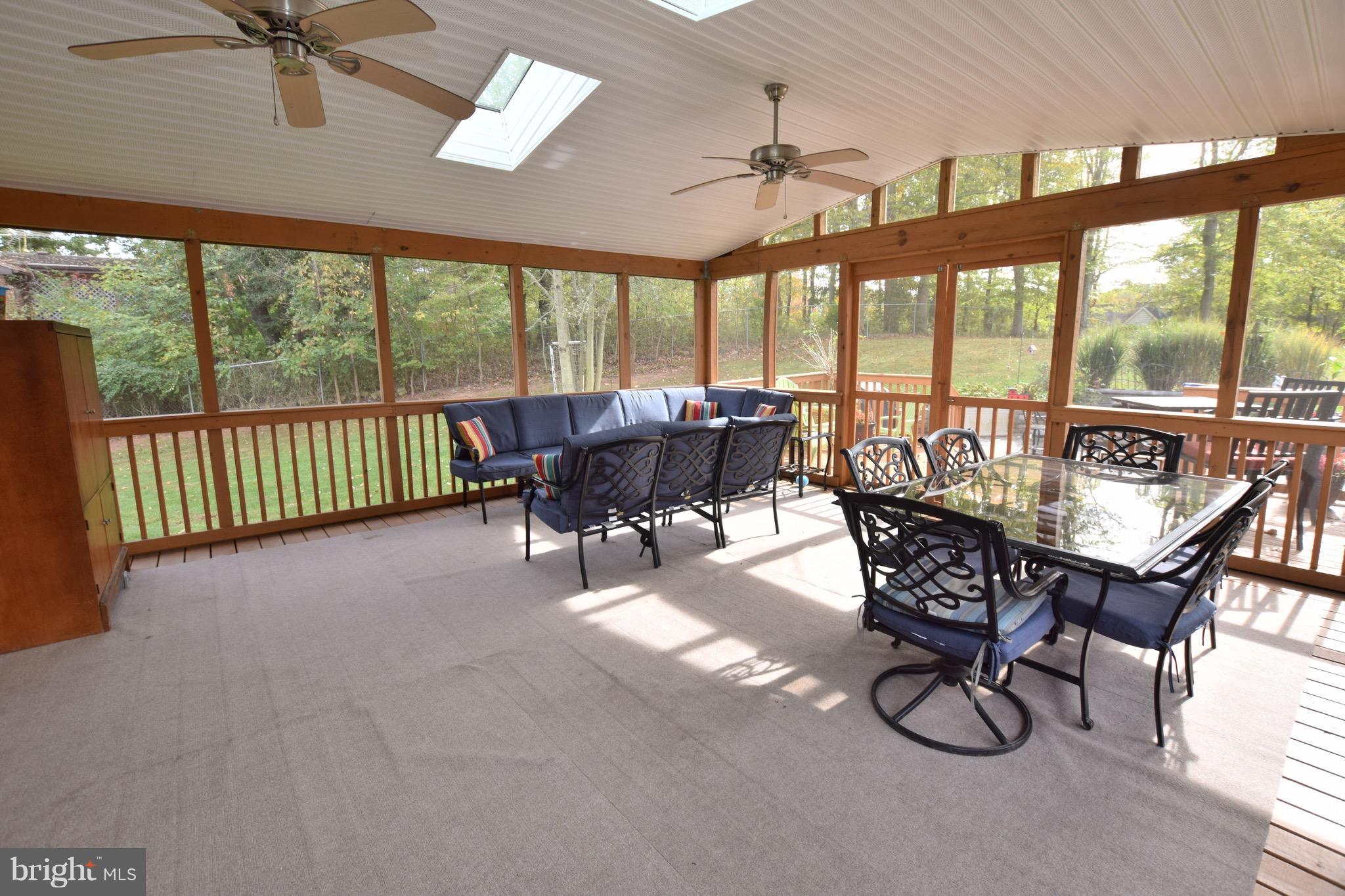 7821 Leland Road Manassas, VA 20111 - Photo 17 of 29 Screened Porch