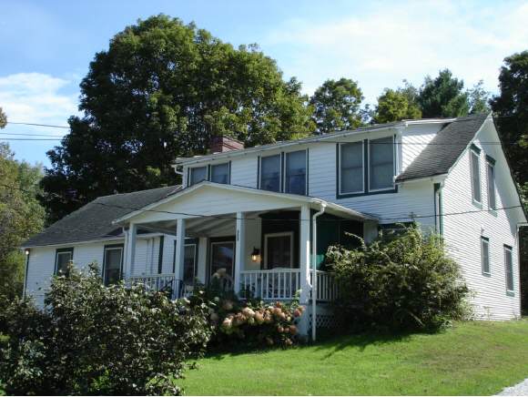 302 Oxbow Road Pittsford, VT 05763 - Photo 1 of 8