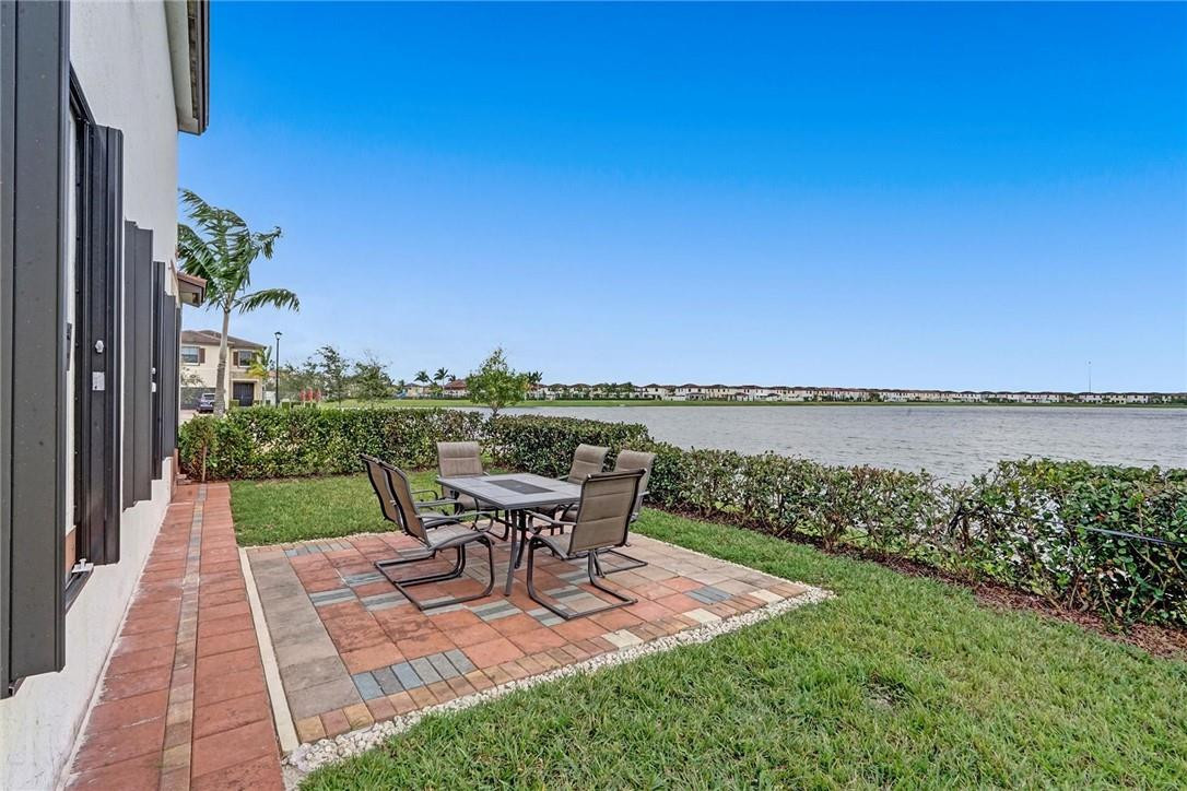 3482 West 101st Terrace Hialeah, FL 33018 - Photo 2 of 39 Photo 2