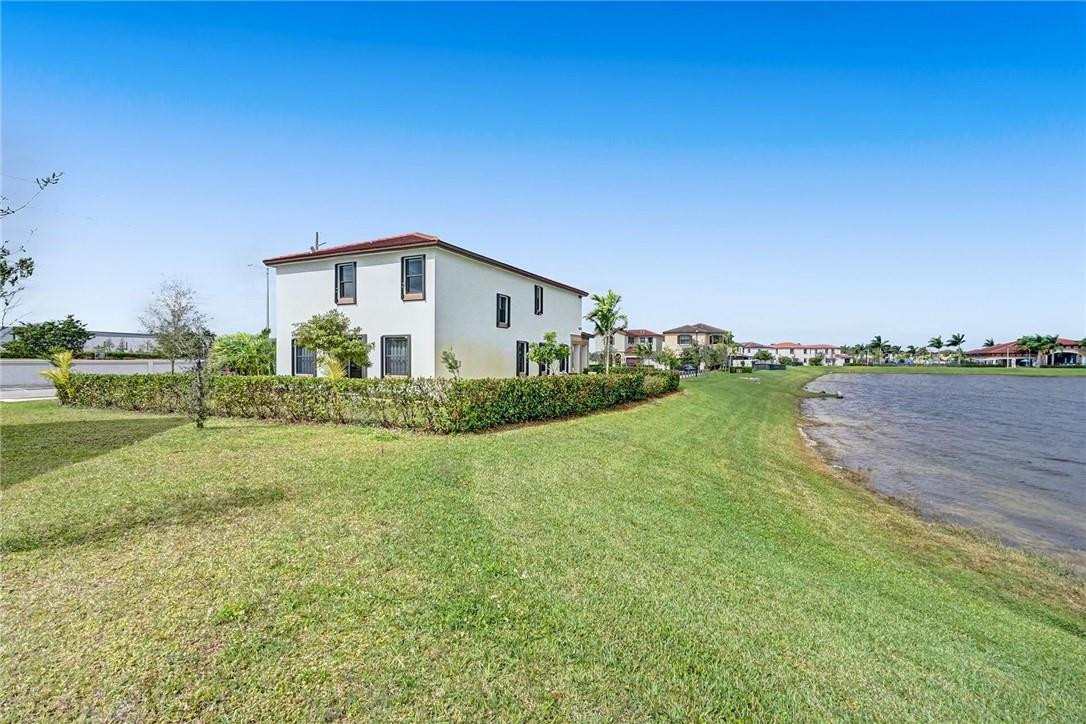 3482 West 101st Terrace Hialeah, FL 33018 - Photo 5 of 39 Photo 5